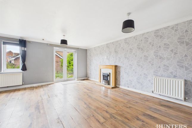 90, Fenwick Way, Consett photo 2