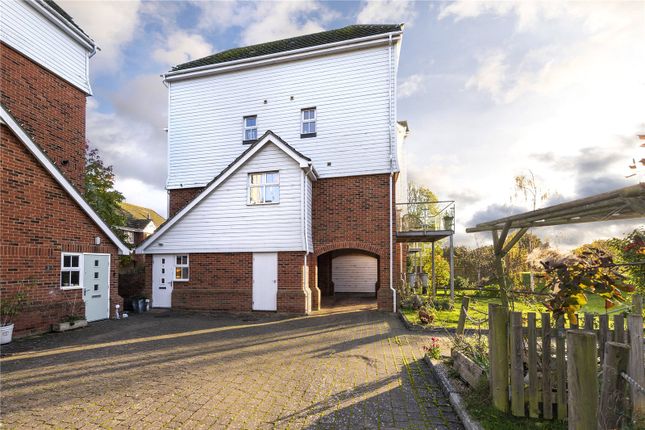 Detached house for sale in Eden View, Edenbridge, Kent