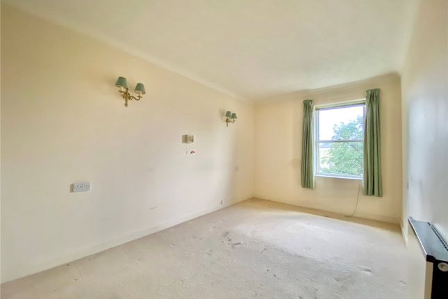 Flat for sale in Pittville Circus Road, Cheltenham, Gloucestershire