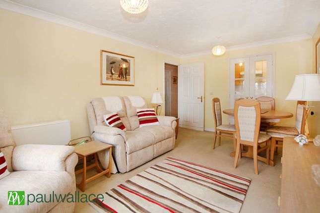 40 Cliff Richard Court, High Street, Waltham Cross photo 3