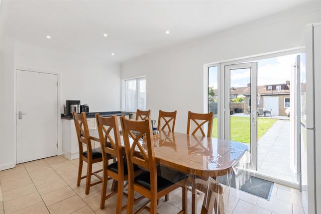 54, Camborne Road, Morden photo 4