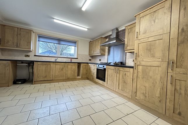 2, Tate Avenue, Durham photo 3
