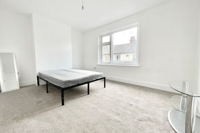 11, Marden Avenue, Kent photo 5