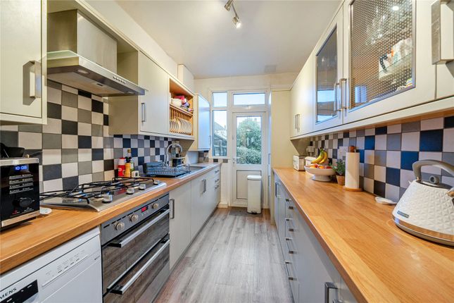 134, Langley Way, West Wickham photo 4