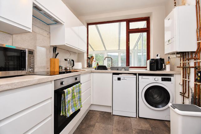 Wolfreton Drive, Hull photo 3