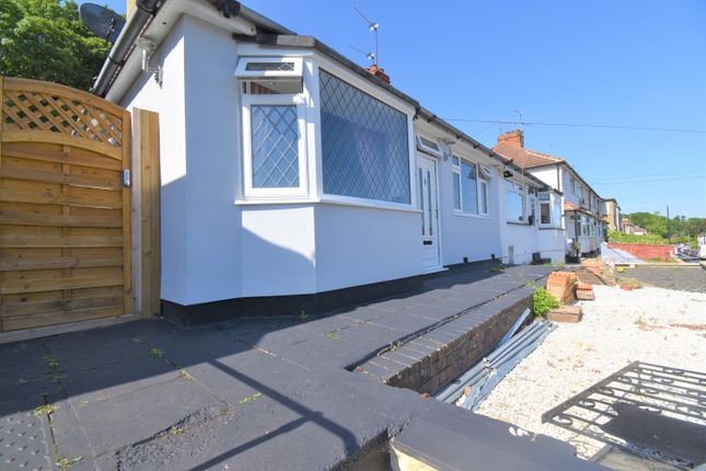 Thumbnail Bungalow to rent in Holly Hill Road, Erith