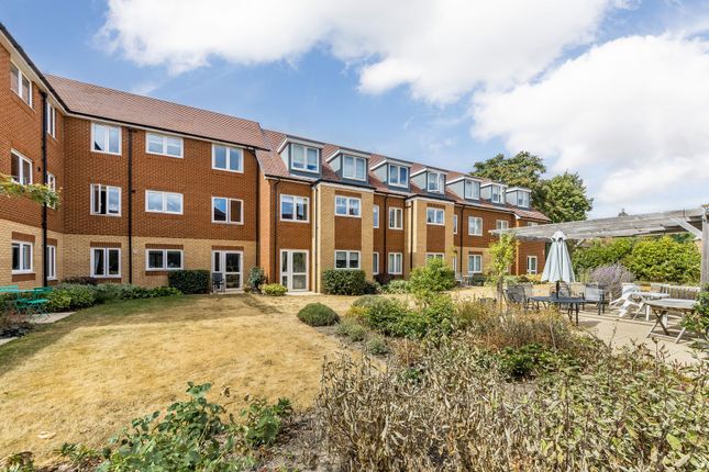 26 Albert Lodge, Abingdon photo 4