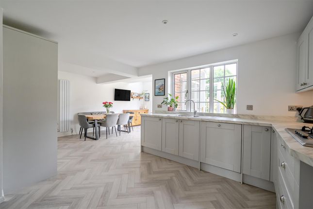11, Newalls Rise, Wargrave photo 4
