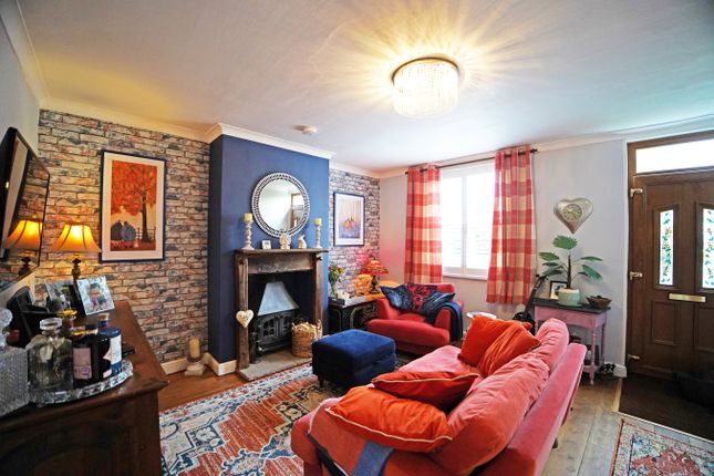 8, The Elms, Highworth, Swindon photo 2