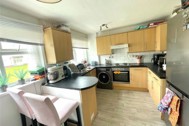 Flat 22, Blenheim Court,, Peregrine Close, Pembrokeshire photo 2