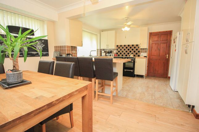 End terrace house for sale in Gilpin Close, Thornhill