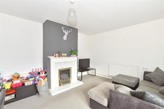 Boswell Road, Crawley photo 3