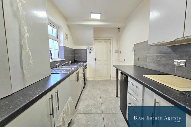52, The Crossways, Hounslow photo 4