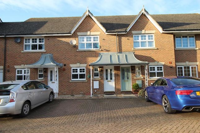 Thumbnail Terraced house to rent in Burns Close, Billericay