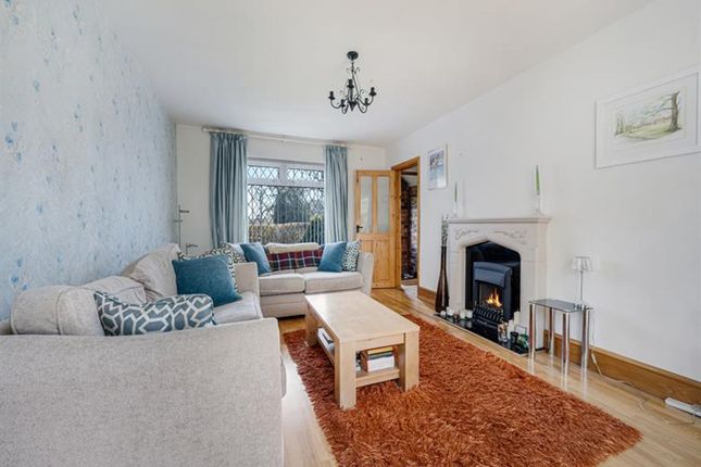 1 Warford Crescent, Alderley Edge photo 4