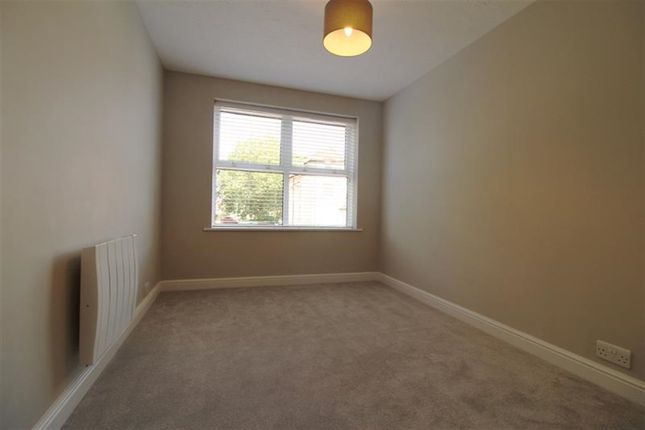 4, Prestwick Court, Muirfield Close, Reading photo 4