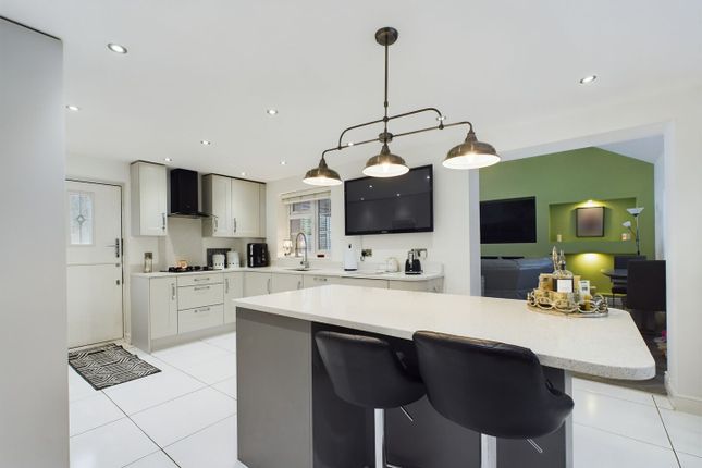14, Southall, Telford photo 3