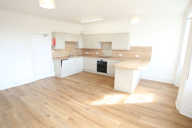 Flat 4, 3, Osborne Terrace, Douglas photo 5