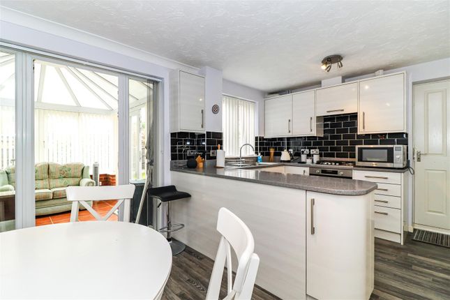 65, Laureate Way, Hemel Hempstead photo 4