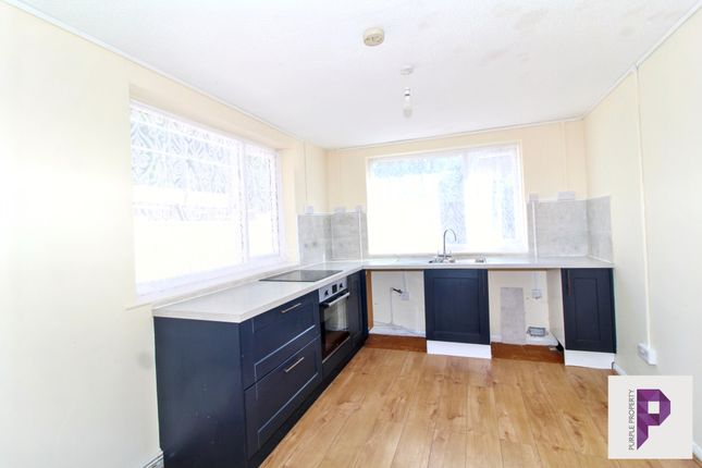 70, Castlemaine Avenue, Gillingham photo 2