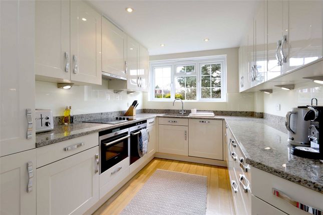 Flat 8, Craigleith, 41, Grove Road, Buckinghamshire photo 4