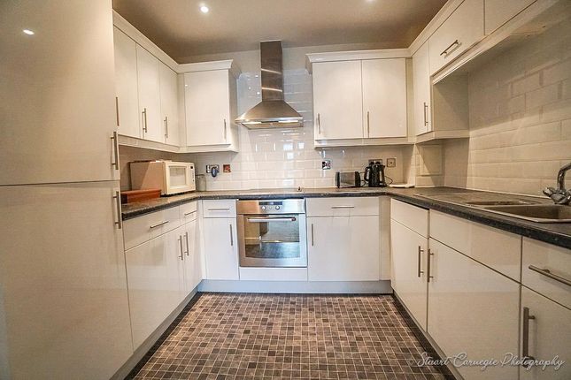 Flat for sale in Parkhouse Court, Hatfield