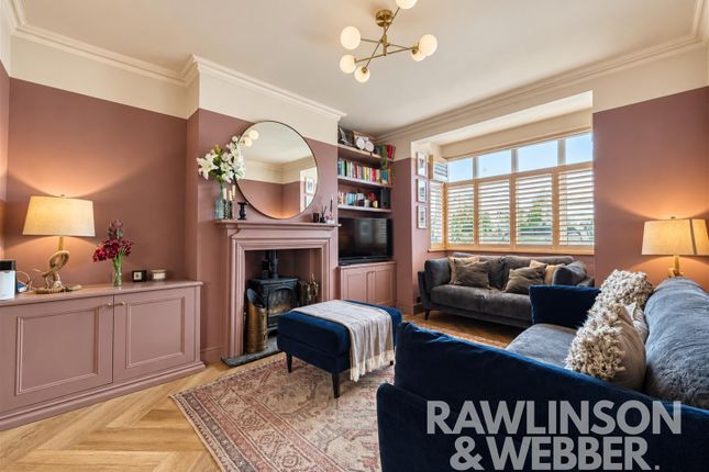 390, Walton Road, West Molesey photo 2