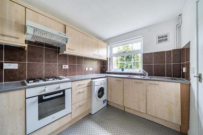 55, Smith Street, Surbiton photo 4