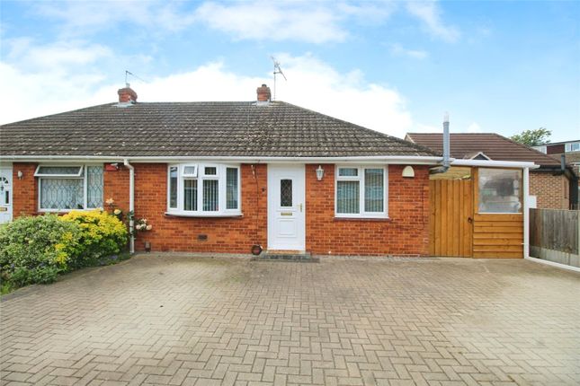Thumbnail Bungalow for sale in Middletune Avenue, Sittingbourne, Kent