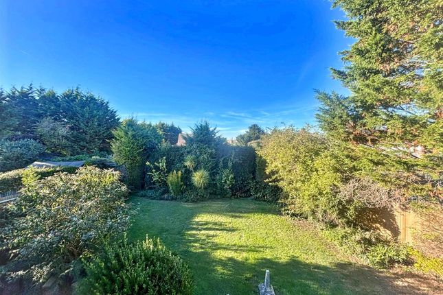 11, The Grove, Willingdon photo 2
