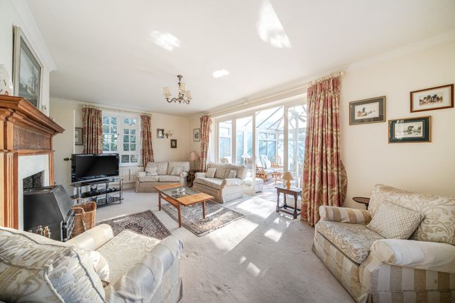 Coombe Wood, Church Lane, Ewshot, Farnham photo 3