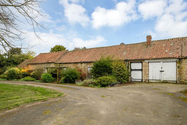 The Chestnuts Farmhouse, Blacksmith Lane, Grantham photo 4