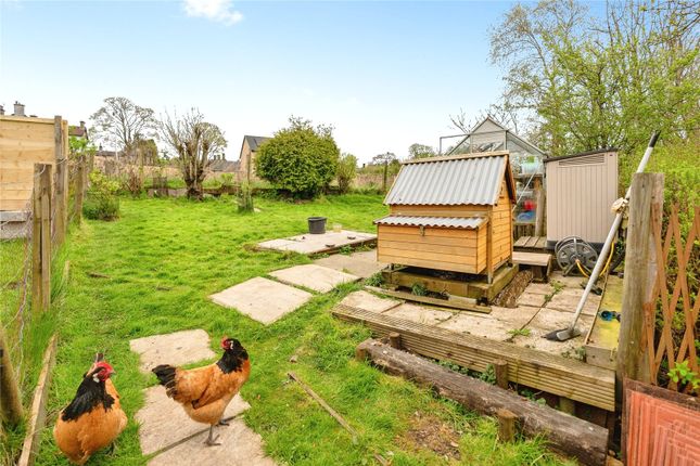 9, Spring Grove, Lancashire photo 2