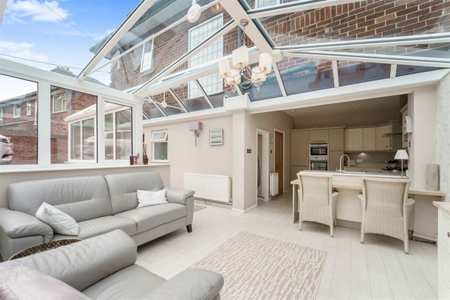 1, Beardwood Drive, Blackburn photo 3