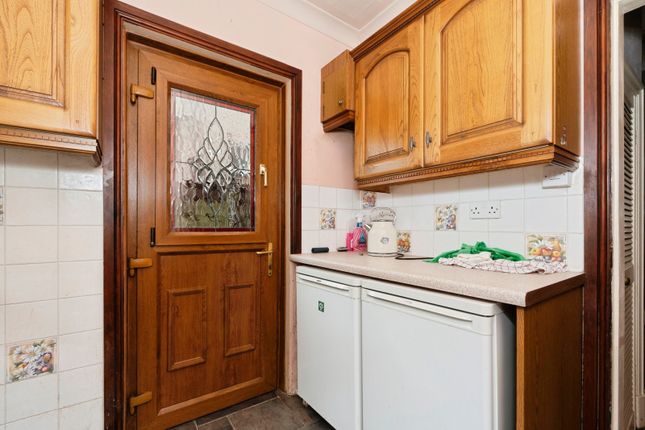 183, Shorrock Lane, Lancashire photo 5