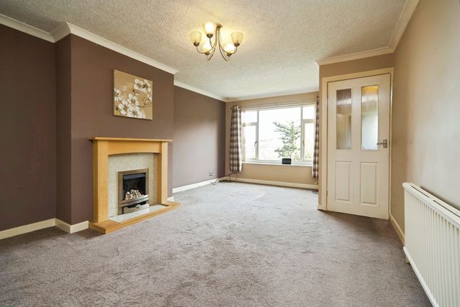 178, Thwaites Brow Road, Keighley photo 3
