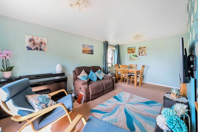 54, Pelham Court, Hemel Hempstead photo 4