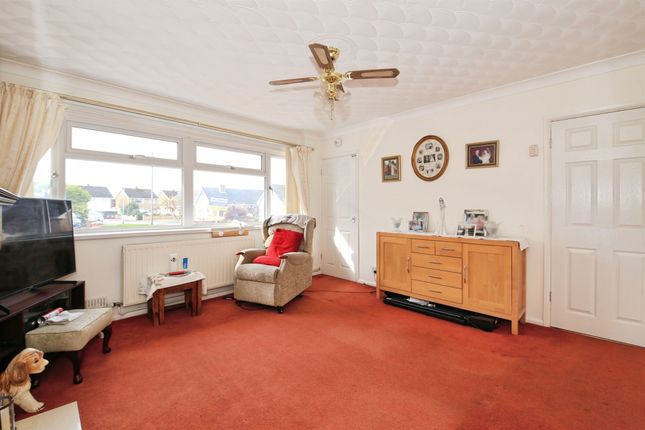 9, Pingle Close, Peterborough photo 3