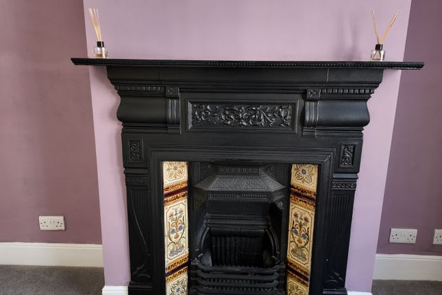 75, Catherine Street, Rochester photo 4