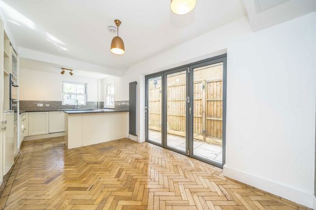 Devonshire Road, London photo 3