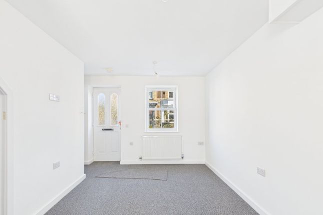 51d, Railway Road, Downham Market photo 3