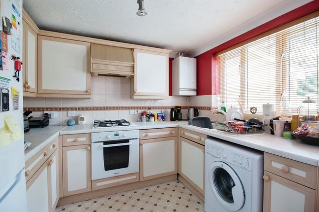 Town house for sale in Autumn Road, Bournemouth