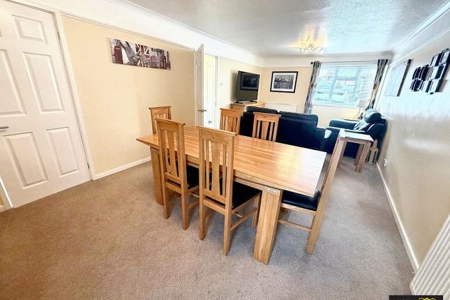 12, Barrow Rise, Weymouth photo 4
