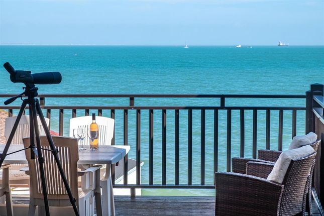 2 Seaview Bay, Pier Road, Seaview photo 2