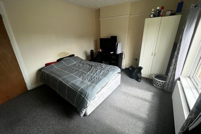 Room to rent in Kingsley Avenue, Salford