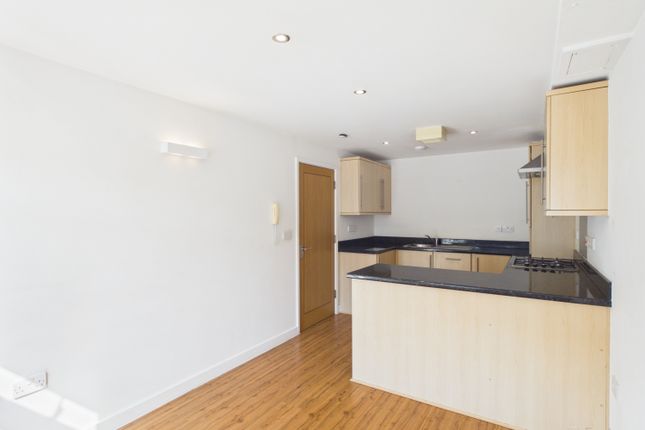 Flat 9, Manhattan, Preston Road, Yeovil photo 4