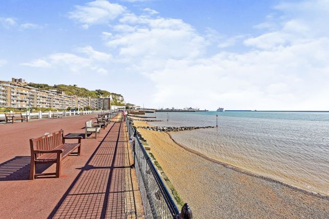 Flat for sale in The Gateway, Dover