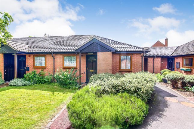 Ferrieres Close Dunchurch Rugby CV22 2 Bedroom Bungalow For Sale 