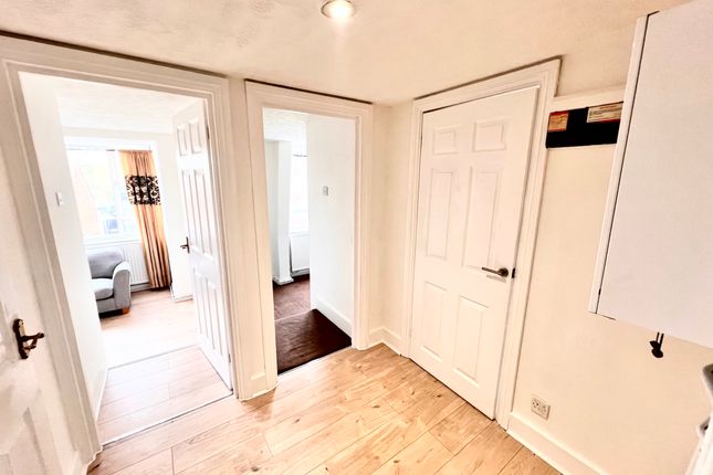 Flat to rent in The Mews, St. Peters Street, Bedford