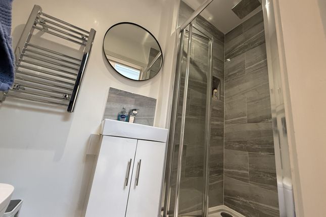 The Studio, Queens Apartments, London photo 4